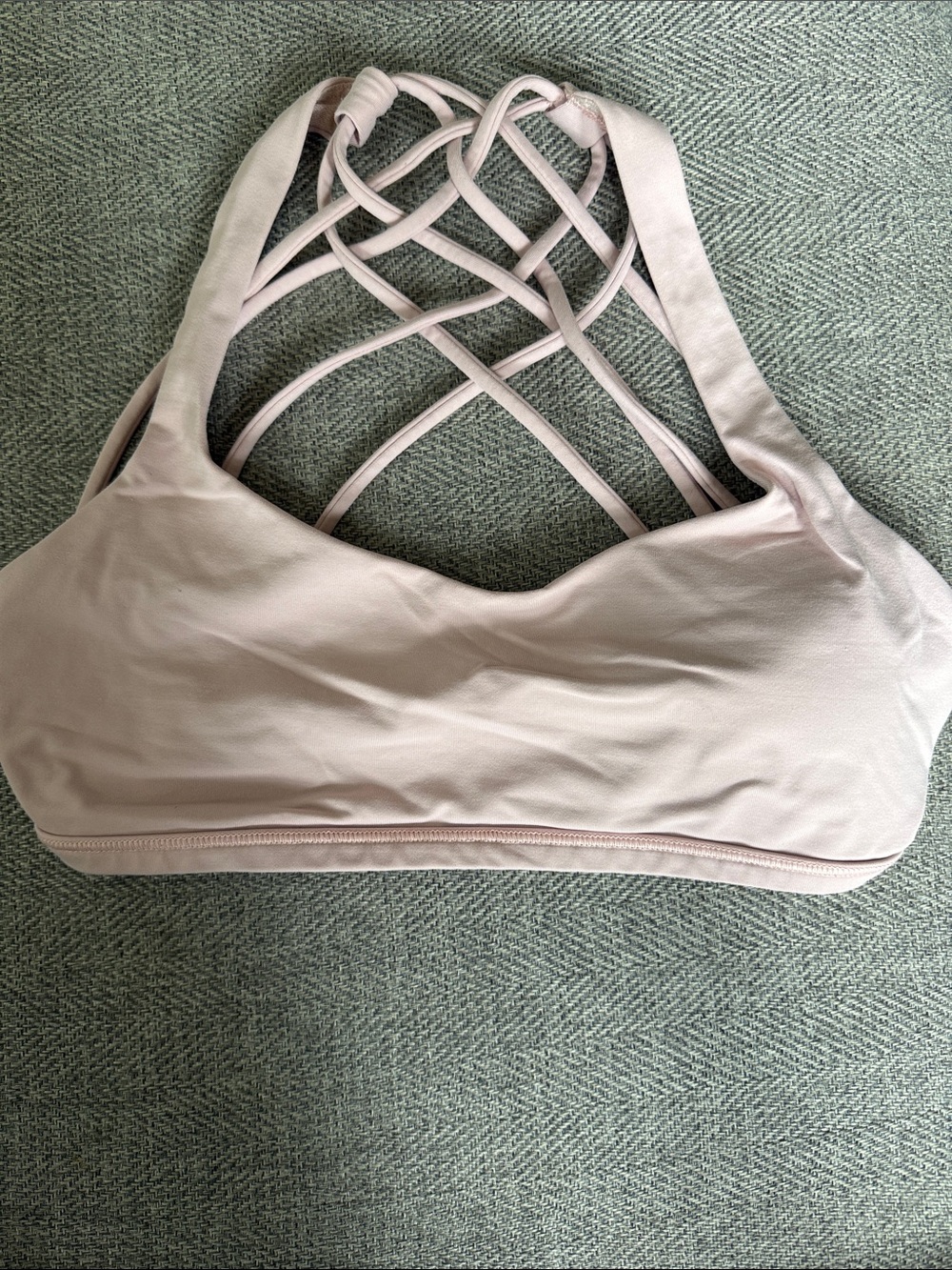 Lululemon “Free to be” sports bra bundle!